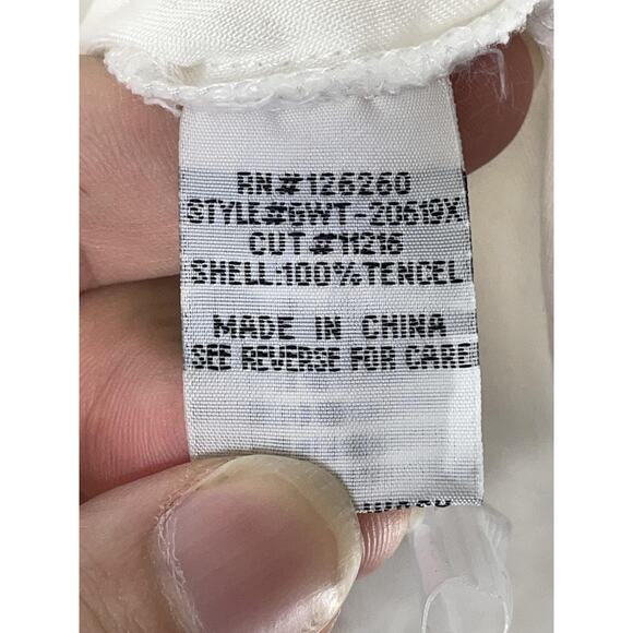 Velvet Heart Shirt Womens 1X White Tencel Button Front Long Sleeve Roll Tab Soft - Picture 7 of 9